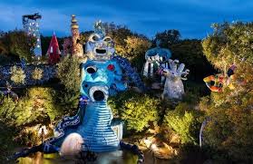 The Psychedelic Garden Of Tuscany Sculpture Park Psychedelic Landscaping Images