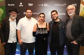 Pré-estreia de "O Anel de Eva", filme protagonizado por Suzana Pires, reúne  famosos em São Paulo