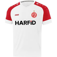 Liverpool sadio mane #10 ausweichtrikot 2019/20 kurzarm, 28,87€ nike liverpool fc herren torwart trikot 2020 21 dunkelgrau weiss fussball shop from soccerstore.azureedge.net. Rot Weiss Essen 2020 21 Special 1 Kit