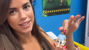 La tienda de Montequinto a la que ha ido Rocío Camacho a personalizar su  Playmobil