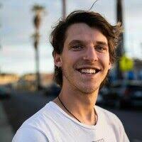 Abigail Zealey Bess: Director, producer and th…