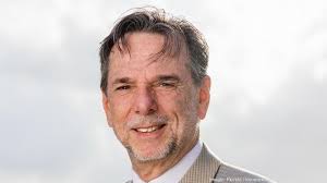 Southern Glazer's Chairman Harvey Chaplin dies at 95