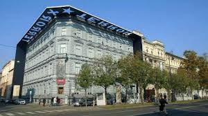 Dabei handelt es sich um funktionelle cookies und cookies, die zugriffe auf der website analysieren. Terror Haus Haus Uber Terror House Of Terror Museum Budapest Reisebewertungen Tripadvisor