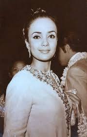 Wondering why I still remember the details? Here's the complete article.  AMALIA FUENTES-DRAMA ON HER BIRTHDAY (August 27, 1965) “It was one asalto  that really caught the celebrant completely by surprise.” By