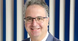 Two Feet and a Heartbeat returns