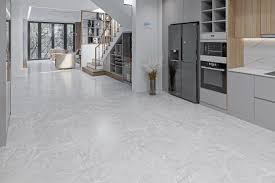 GẠCH LÁT NỀN PHÒNG KHÁCH ĐẸP 80x80 - GIẢI PHÁP GIÚP KHÔNG GIAN SỐNG THÊM MỞ  RỘNG - Ý MỸ CERAMIC