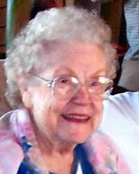 Ellen Cecil's Instagram, Twitter & Facebook