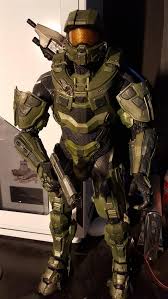 Maker Creates An Amazing Full Size 3d Printed Master Chief Armor From Halo Master Chief Armor Master Chief Costume Master Chief Cosplay