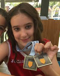 La carletense Sarah Clemente se proclama campeona autonómica de natación  sincronizada