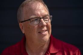 Randy Stocker's Instagram, Twitter & Facebook