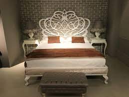 Illuminazione classica giusti portos per l'arredamento classico della camera classica o della zona notte, complementi di arredo classici Letto Matrimoniale Giusti Portos Nuveau A Monza E Brianza Sconto 50