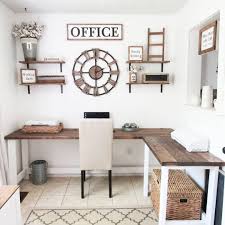 20 Creative Farmhouse Desk Ideas For The Home Office To Try In 2020 Home Office Design Rustic Home Offices Home Office Decor