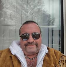 Should non-english speaking drivers licenses be revoked?