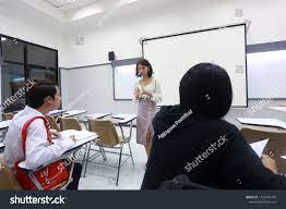 Faculty Of Arts Chulalongkorn University Bangkok Thailand March 29 2019 The Students Are Study And Lecturin Bangkok Thailand Bangkok Hotel Bangkok Travel
