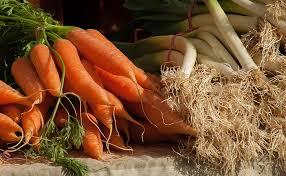 Peel root vegetables and cut into large, even chunks. Hd Wallpaper Carrots Leeks Market Vegetable Garden Vegetables Root Vegetable Wallpaper Flare
