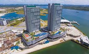 Southern acids (m) sdn bhd was started by a group of local entrepreneurs, engaged primarily in the upstream oil palm market who were quick to see the potential presented by palm oil as an alternative feedstock to the oleochemical industry which was then still largely based on tallow and coconut oil. Award Of Merit Retail Mixed Use Development Southern Marina Residences 2019 09 25 Engineering News Record