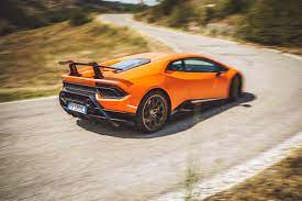 Zero to 60 mph in 2.2 seconds. Lamborghini Huracan Performante Radicalmag