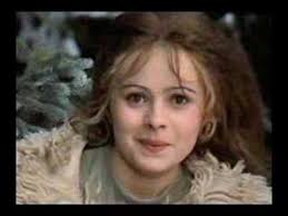 #tre nøtter til askepott #three wishes for cinderella #tři oříšky pro popelku #the costume designs in this movie tho. Tre Notter Til Askepott Youtube