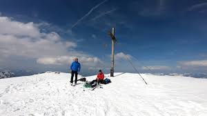 Aktuelle verhältnisse gleitschnee skibergsteigen skitour allgäu skitour großer wilder skitour ifen skitour schlenkerspitze skitouren außerfern. Ifen 2229m Skitour Youtube