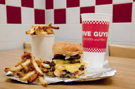 Au cheval à chicago classé meilleur burger d'amérique par le website bon appetit, le burger au bœuf de qualité supérieure est délicieux et sans chichis. Guide Des Meilleurs Burgers De New York