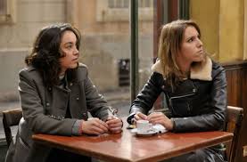 La vie quotidienne du quartier du mistral à marseille, avec ses grands bonheurs et ses lourds secrets, ses drames et ses joies. Replay Plus Belle La Vie France 3 S Invite En Prime