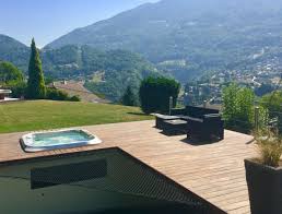 Wie Seine Holzterasse Gestalten Und Dekorieren Ein Katamarannetz Installieren Auf Mass Ergibt Eine Riesenhangem Katamaran Trampolin Netz Bordeaux Frankreich