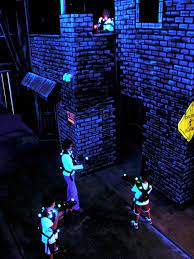 Lazer Tag Except In A Black Maze Laser Tag Lazer Tag Paintball