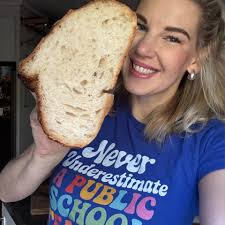 Sourdough feeding ratios explained! Yes, it's a lot of math but when you do  it daily it gets easier and becomes second nature. Hang in there & ask  questions! Here for ya