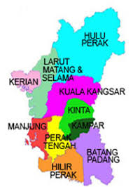 Daerah perak tengah terbentuk melalui perubahan pentadbiran kerajaan tempatan yang mana majlis daerah perak tengah telah ditubuhkan pada 1 disember 1979 iaitu setelah diluluskan penubuhannya oleh majlis mesyuarat kerajaan dalam perjumpaan bil. Pejabat Tanah Perak Tengah