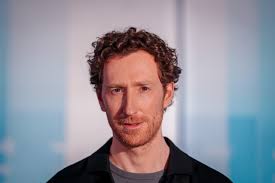 Satisfy your curiosity about Rebecca Poppy Cullum's stunning naked form