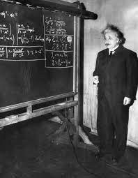 I Have Never Belonged To My Country My Home My Friends Or Even My Immediate Family With My Whole Heart In Albert Einstein Albert Einstein Photo Einstein