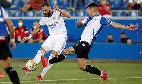 Follow the live laliga action as levante welcome real madrid to orriols for the second matchday of the 2021/22 season with a 22:00 cest (16:00 et) start. Levante Real Madrid Les Compositions Officielles