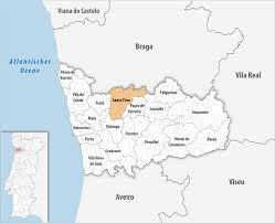 ˈsɐ̃tu ˈtiɾsu ()) is a city and municipality located in the north of porto metropolitan area, 25 km from central porto, portugal.in the region, the ave valley. File Kreis Santo Tirso 2020 Png Wikimedia Commons