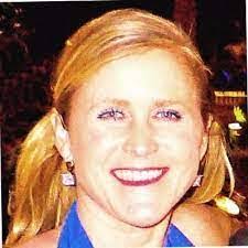 Lenore Donaldson's Instagram, Twitter & Facebook