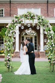 ¡+60 ideas fáciles para tu casamiento! Larkspur Arch Arcos Para Boda Arco Para Boda Boda Con Velas