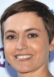 Aime les vrais gens et curieuse de nature. Sophie Jovillard Animatrice Premiere Fr