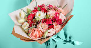 Wow your mom this year with a beautiful mothers day flower arrangement, plant or balloon bouquet with sunday delivery this mother's day. How To Find The Best Mother S Day Flowers For Your Wife Fatherly
