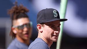 Seattle Mariners hold off late push, top Cleveland Guardians 8-5