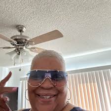 Who is the better artist, Bobby Brown or Johnny Gill?