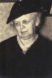 Rosa Choate's Instagram, Twitter & Facebook