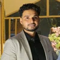 300+ Profile mit dem Suchbegriff „Gogna“