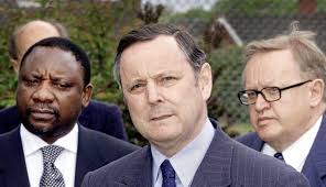 Former decommissioning chief De Chastelain to speak at Carlingford festival 