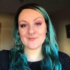 Destinee Hayes's Instagram, Twitter & Facebook