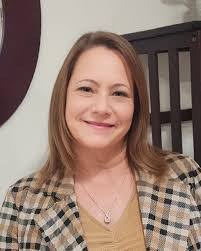 Julie Apperson's Instagram, Twitter & Facebook