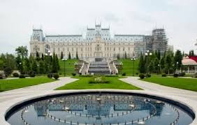 Facultatea de textile si pielarie 0.5 km. Evenimente Palas Mall Week End 3 August 5 August