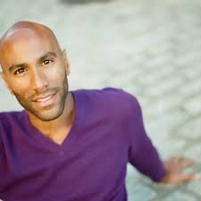 Michael Bragg (@BraggTheTenor)