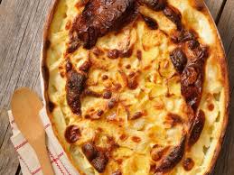 Decouvrez Notre Recette Facile Et Rapide De Le Vrai Gratin Dauphinois Sur Cuisine Actuelle Retro Gratin Dauphinois Vrai Gratin Dauphinois Recettes De Cuisine