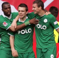 Wolfsburgs super stürmer edin dzeko edin dzeko fußballgott. Vfl Wolfsburg Dzeko Grafite Und Misimovic Machen Arger Welt