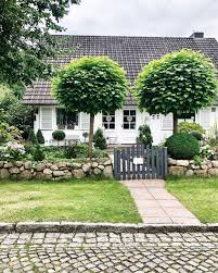 Angie Cottage Style Garden On Instagram Guten Morgen Ich Wunsche Euch Einen Schonen Start Ins Wochenende Garten Bauerngarten Garten Ideen