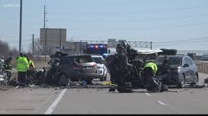 1927 us highway 40 61, lake saint louis, mo, 63367. St Charles County 4 People Killed In Crash On I 64 Ksdk Com